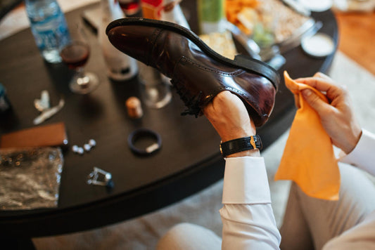 Renueva tus zapatos de cuero con el kit de limpieza Mantoro